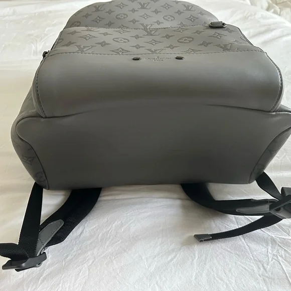 Louis Vuitton Backpack - Picture 3 of 7